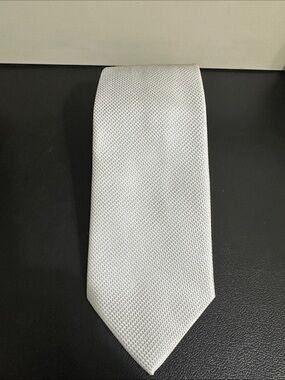 Chaos Classic White, grey looking Textured Men's Tie